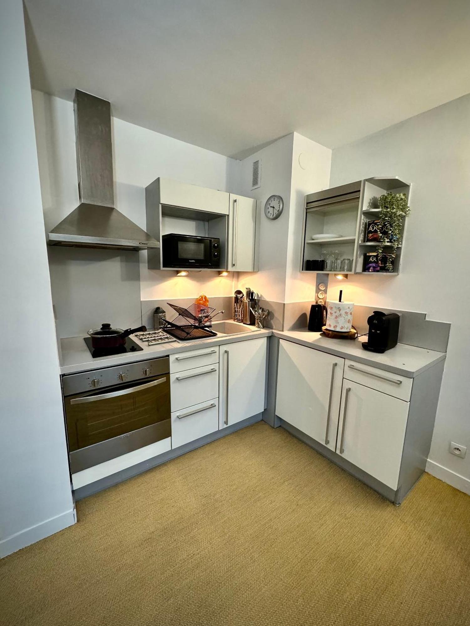 Appartement Avec Piscine ปารีส ภายนอก รูปภาพ